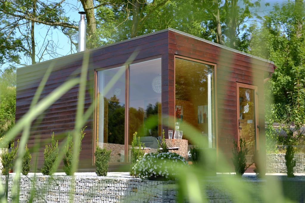 Apartamenty U Harrego I Przy Stawie Spa Z Klimatyzacja, Balia, Sauna, Ogrodem I Parkingiem 쿠도바-즈루이 외부 사진
